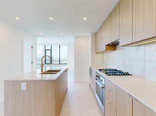 626 Claremont St #902, Coquitlam, BC V3J3T4