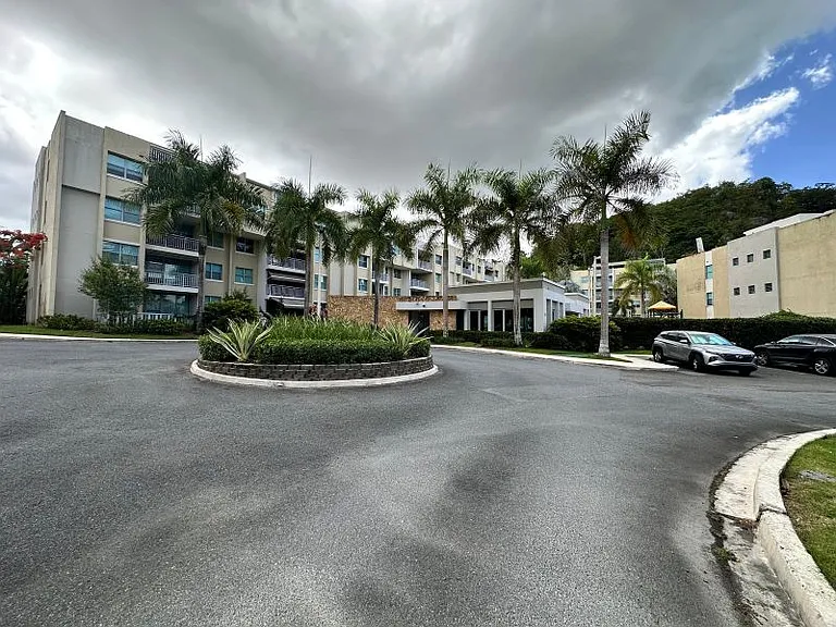 Cond Alamanda Apt 2074 — Photo 3