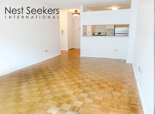 Rented by Nest Seekers International | media 9