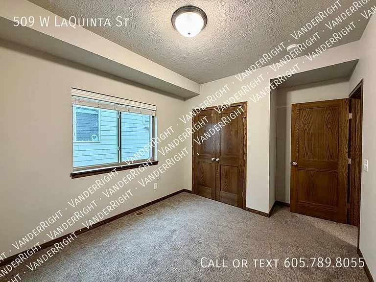 509 W Laquinta St — Photo 21