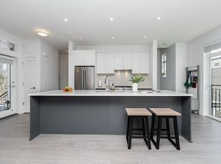 2070 Oak Meadows Dr #47, Surrey, BC