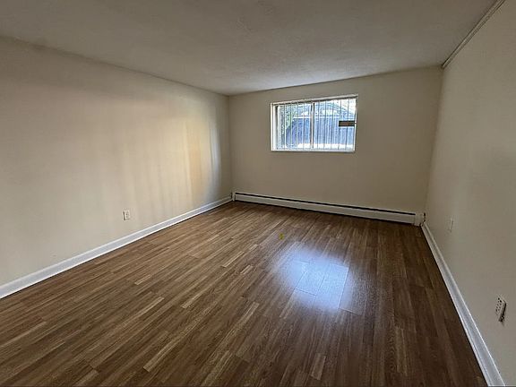 4th image of 90 Gardner St APT 4