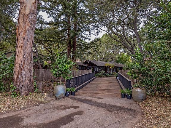 2nd image of 570 Matadero Ave