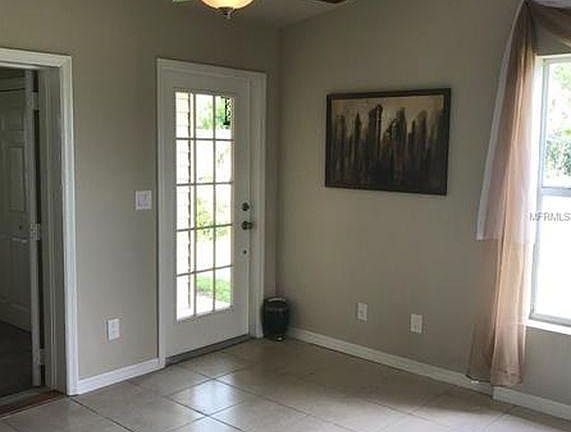 4th image of 21155 Ionia Ave