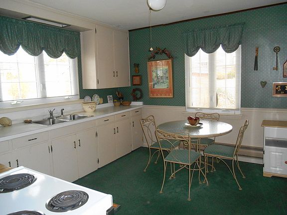 5th image of 128 N Star St