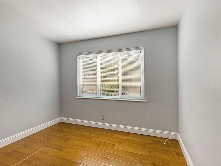 2233 7th Ave #C — Photo 18