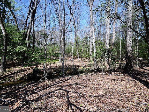 3rd image of Indian Head Hwy