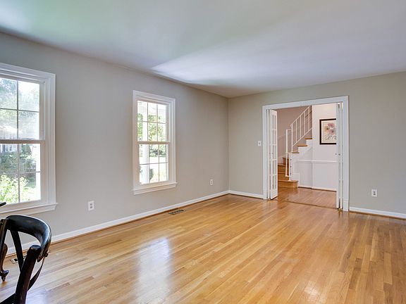 5th image of 8602 Howrey Ct