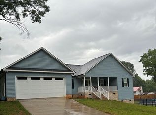 104 Cross Dr, Salisbury, NC 28146