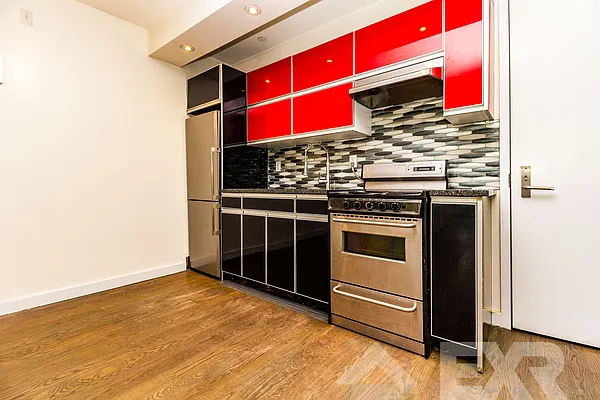 Rented by EXR | media 2