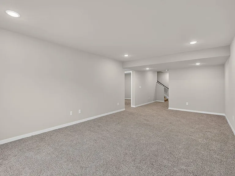 Lexington Park Townhome Rentals — Photo 24