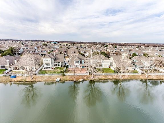 4th image of 1360 Providence Blvd