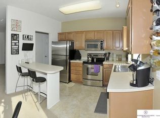 15309 Camden Ave, Omaha, NE 68116