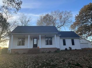 82 Chelmsford Est, Benton, KY 42025