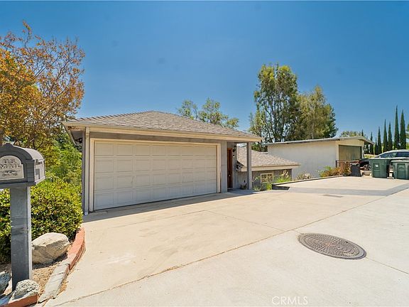 3rd image of 354 Tamarac Dr