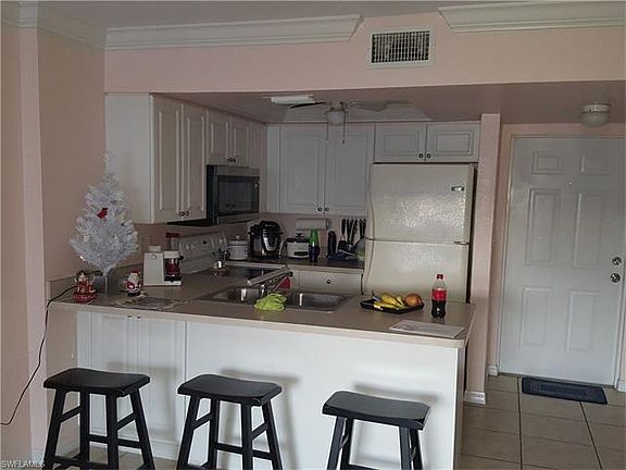4th image of 2950 Royal Palm Ave APT 107