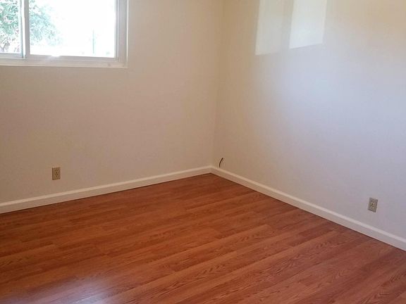 5th image of 1774 Pereira Dr