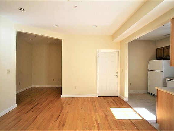 2nd image of 468 Green St #1