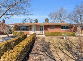 1572 W Thirteen Mile Rd, Madison Heights, MI 48071