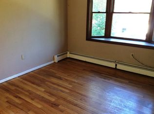 33 Belton St, Stanhope, NJ 07874