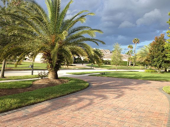 3rd image of 2073 Alaqua Lakes Blvd