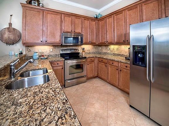5th image of 10493 Carolina Willow Dr