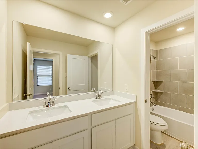 21526 George Wayne Way — Photo 44