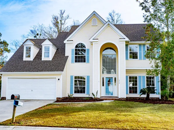 212 Thomaston Ave, Summerville, SC 29485