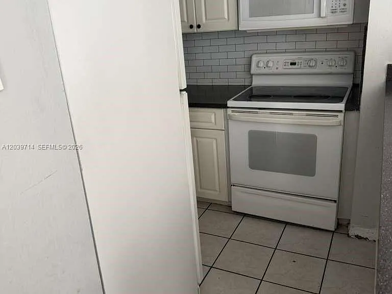 8801 W Flagler St #104 — Photo 6