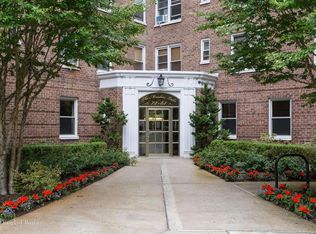 72-61 113th St, Forest Hills, NY 11375