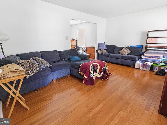 5th image of 5817 Magnolia Cir