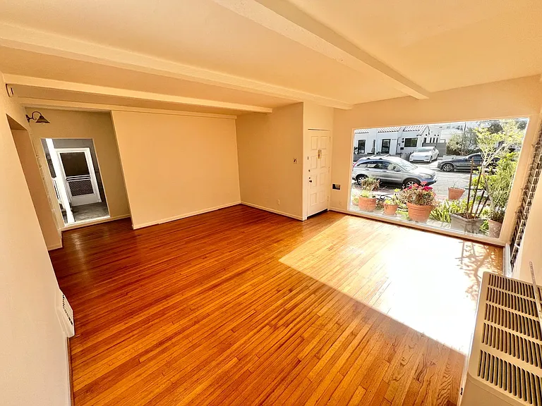 227 Granada Ave — Photo 11