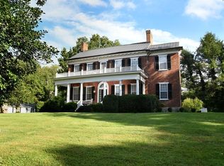 344 Cummings St, Abingdon, VA 24210