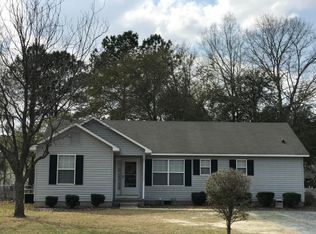 140 Pecan Ln, Aberdeen, NC 28315