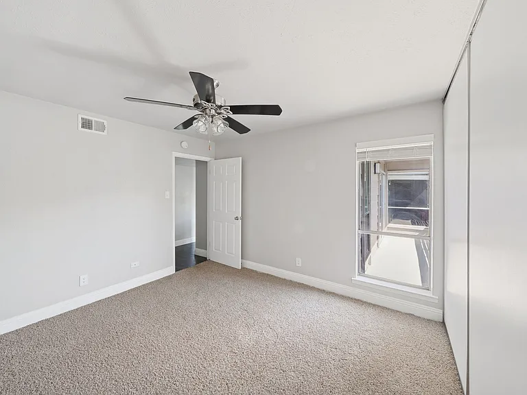 Avondale Parc @ Bellmar — Photo 11
