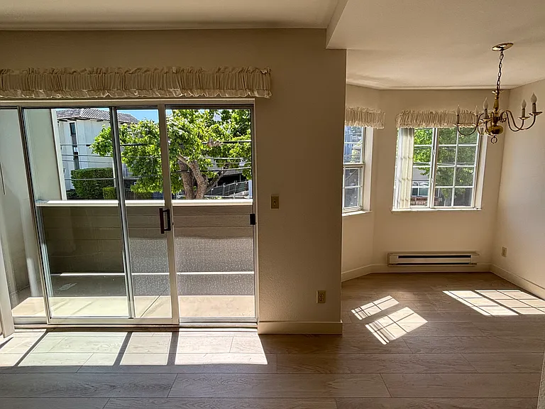 1245 Oak Grove Ave #305 — Photo 2