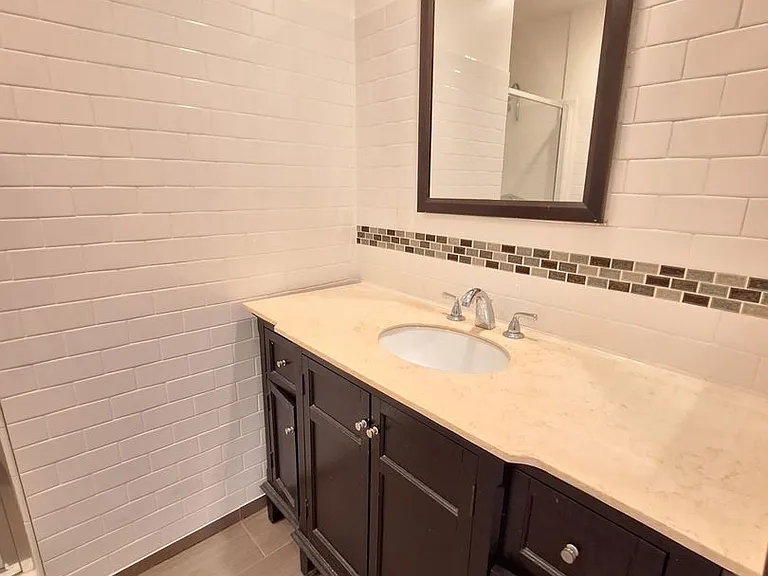 1515 S Beverly Glen Blvd #4 — Photo 11