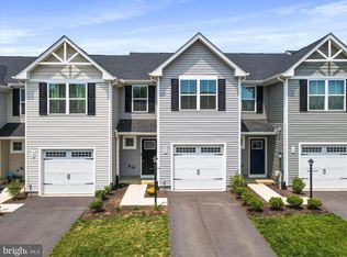 94 Calais Pl, Hedgesville, WV 25427