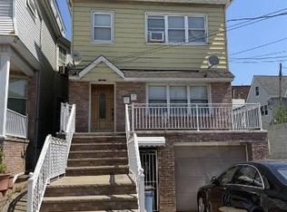 119 W 15th St, Bayonne, NJ 07002