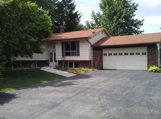 11955 Woodland Dr, Lennon, MI 48449