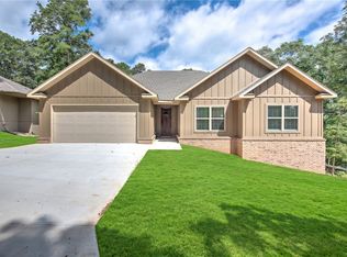 3 Newent Ln, Bella Vista, AR 72714