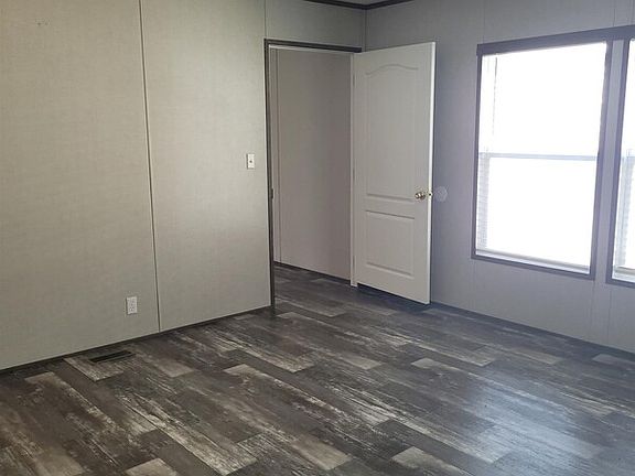 5th image of 601 James St Lot 96A
