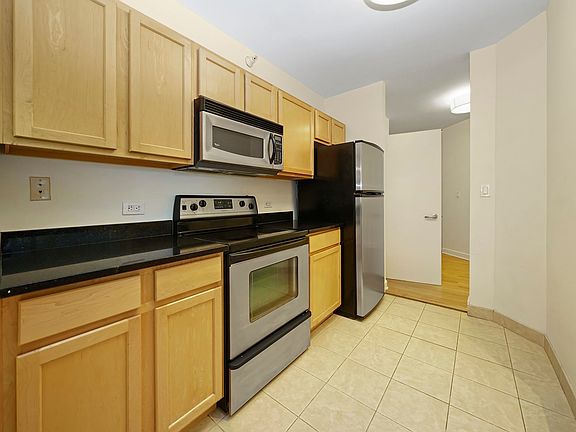 3rd image of 222 N Columbus Dr APT 1603