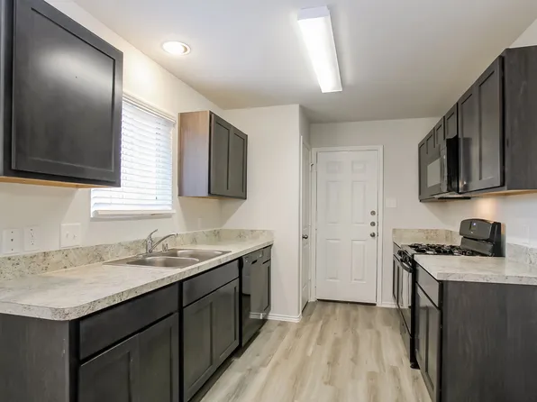 8618 Oak Grove Church St, Houston, TX 77028