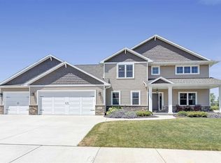 3227 S Solitude Ln, Chilton, WI 54915