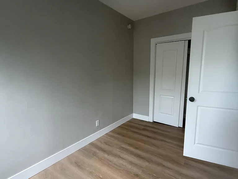 537-547 Main St — Photo 5