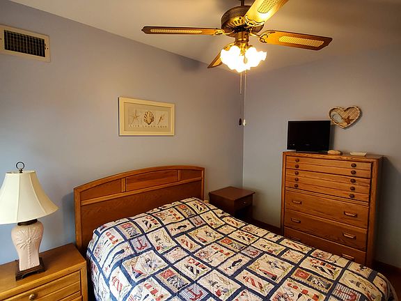 Back house bedroom 1
