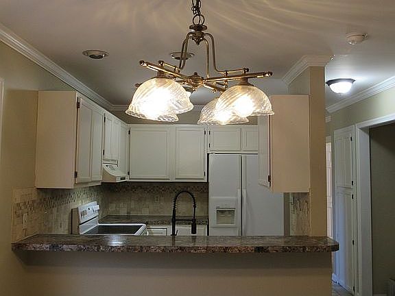 Breakfast Nook/Kitchen