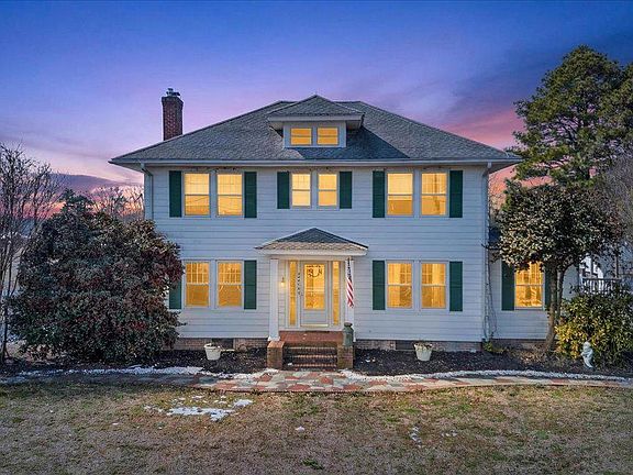 2nd image of 32076 Gordy Rd