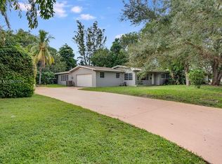 7425 SW 126th St, Pinecrest, FL 33156